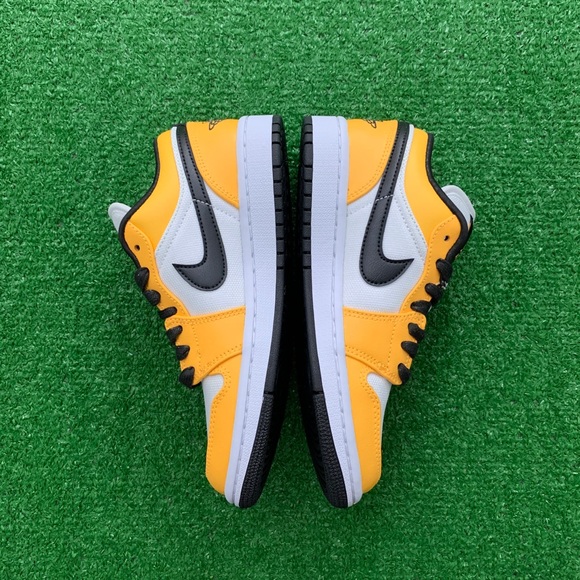 -Edm- 🟡⚪️*NEW* Air Jordan 1 Low “Laser Orange” (W) - Picture 4 of 10